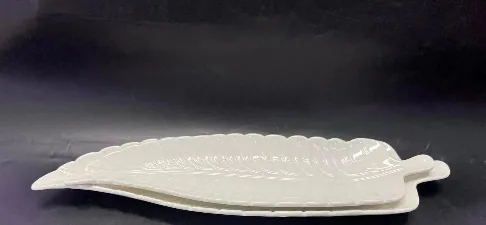 Блюдо керамічне у формі листка, 38×9,5 см