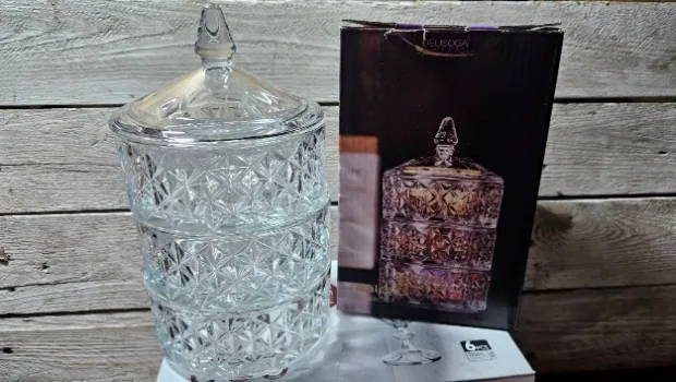 Цукерниця скляна з кришкою триярусна, 21×14 см